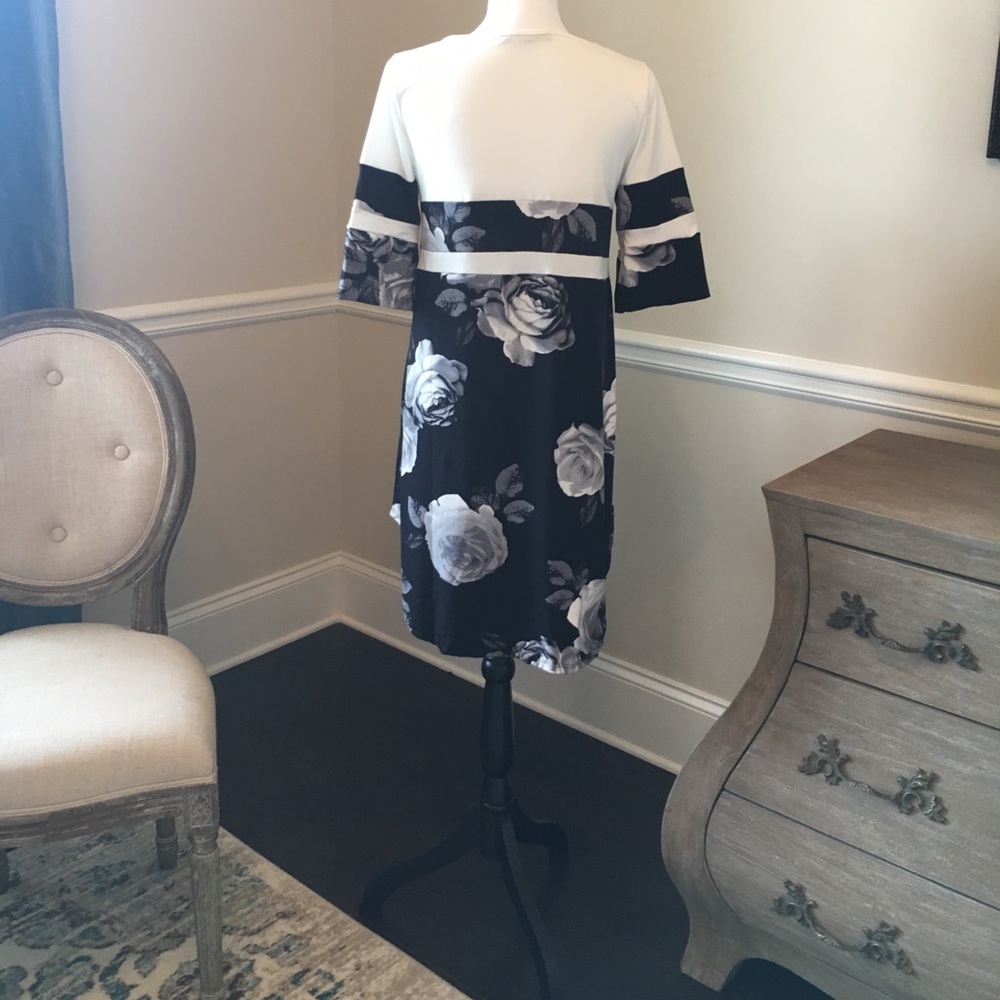 Black and white floral tunic/dress - Picture 5 of 5